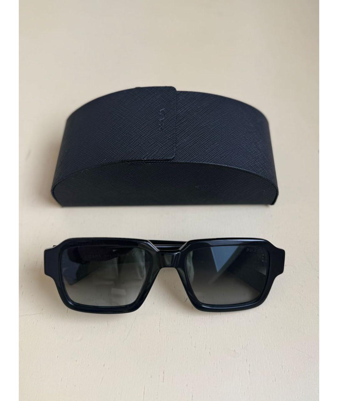 PRADA Черные пластиковые солнцезащитные очки, фото 6