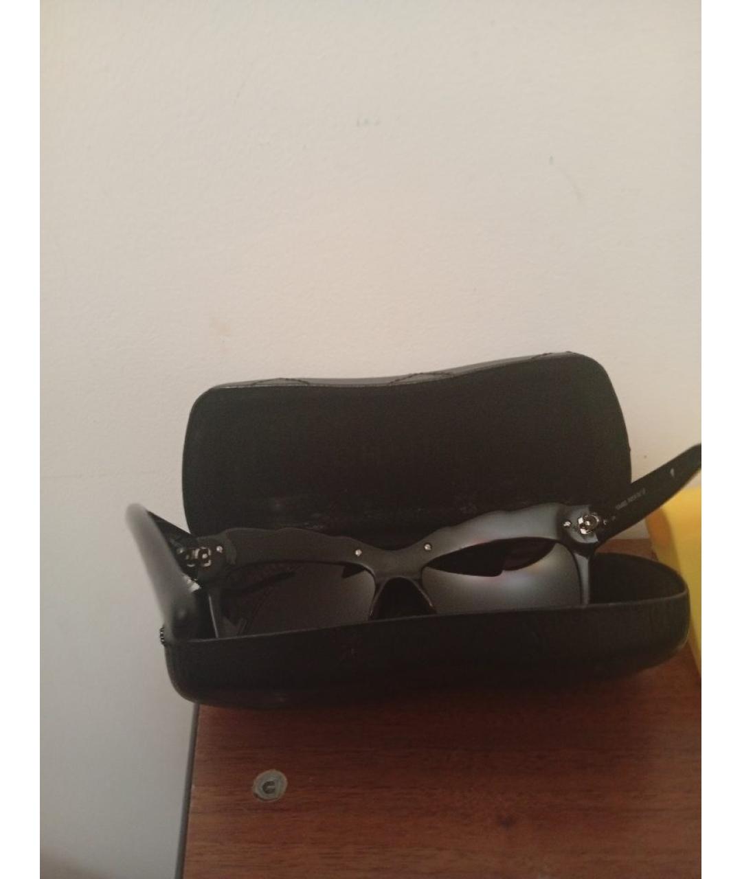 CHANEL Черные пластиковые солнцезащитные очки, фото 3