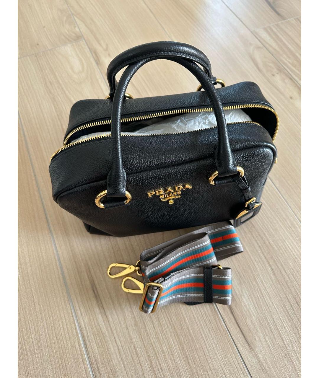 PRADA Черная кожаная сумка с короткими ручками, фото 3