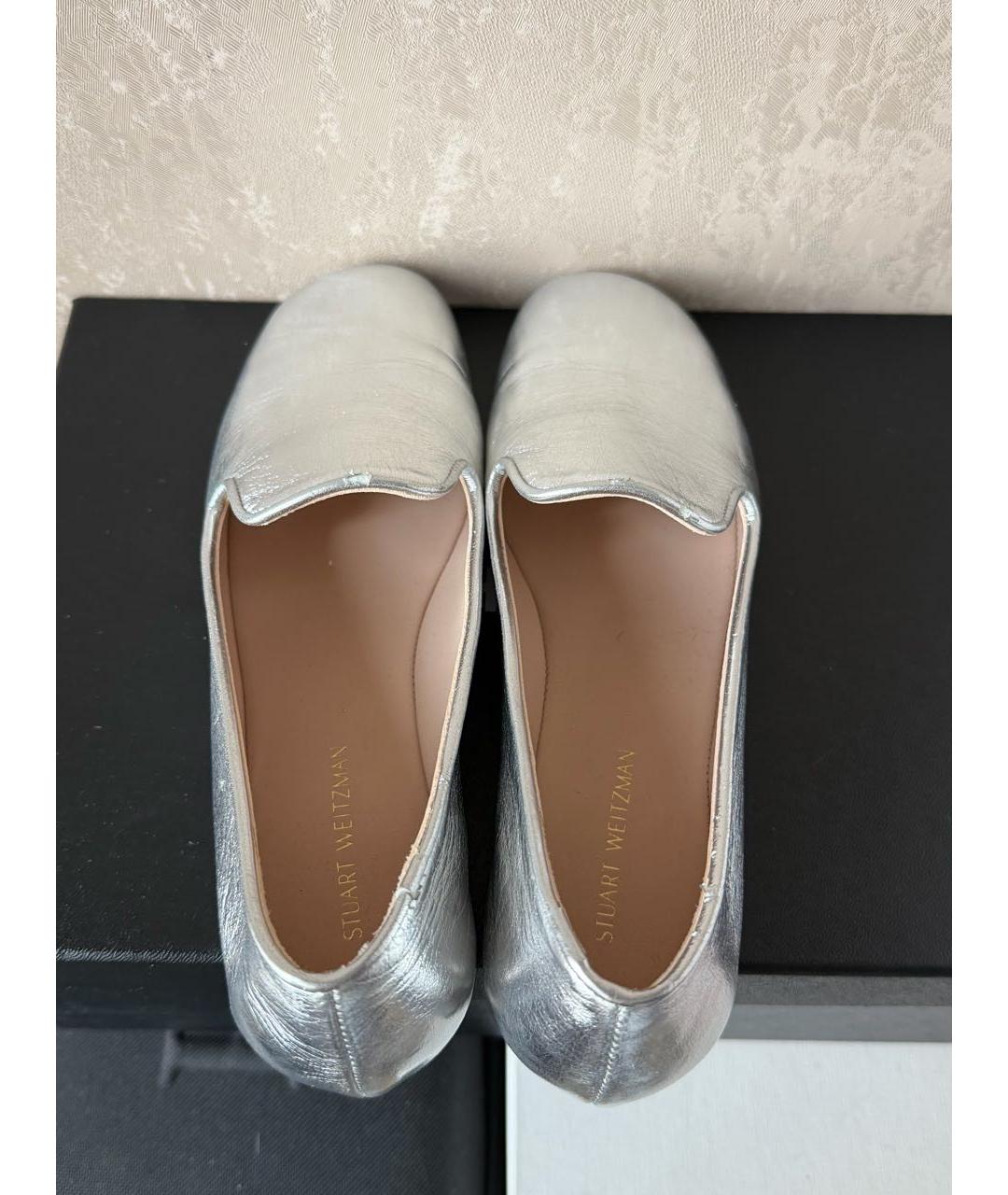STUART WEITZMAN Серебряные кожаные лоферы, фото 3