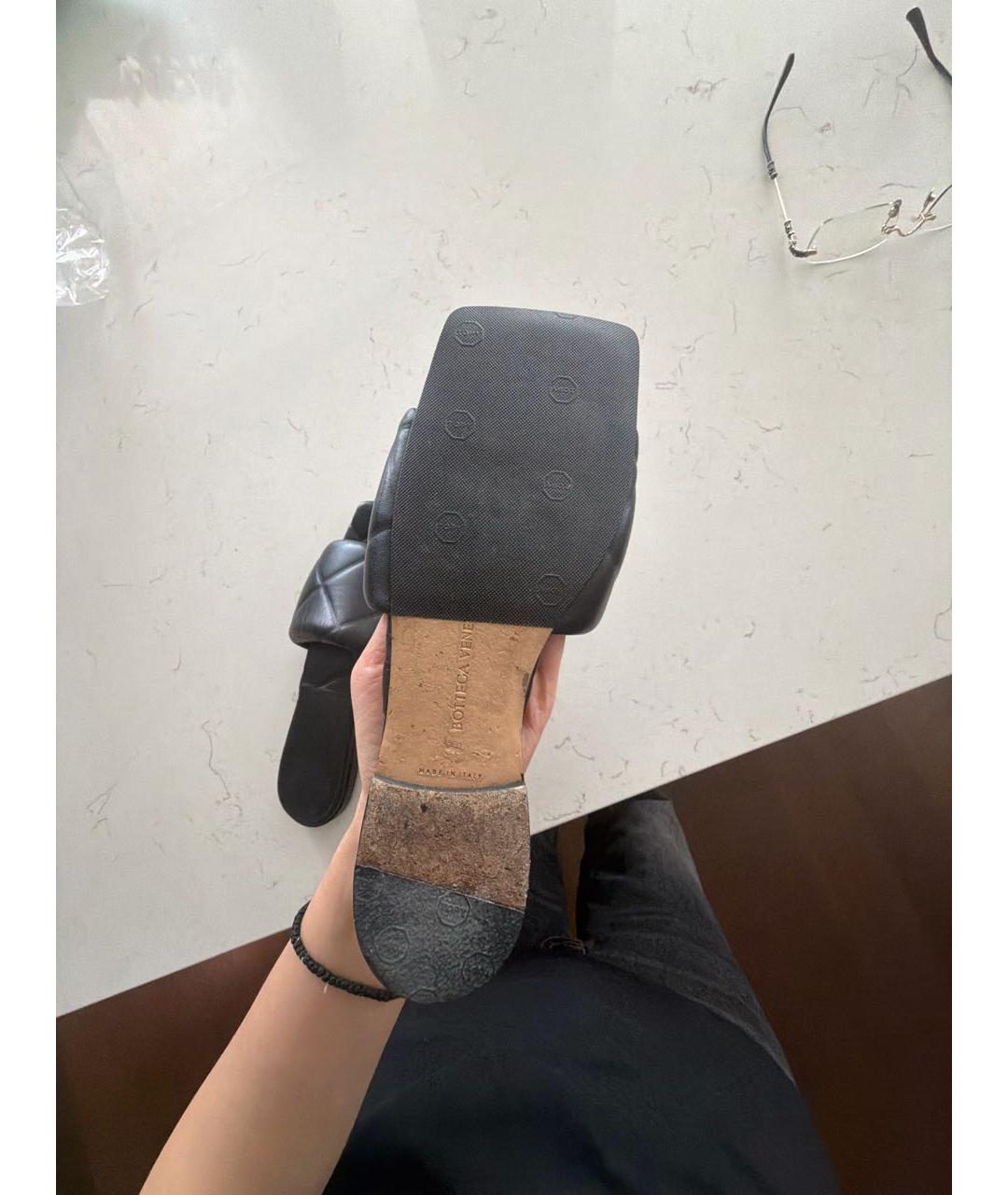 BOTTEGA VENETA Черные кожаные босоножки, фото 7