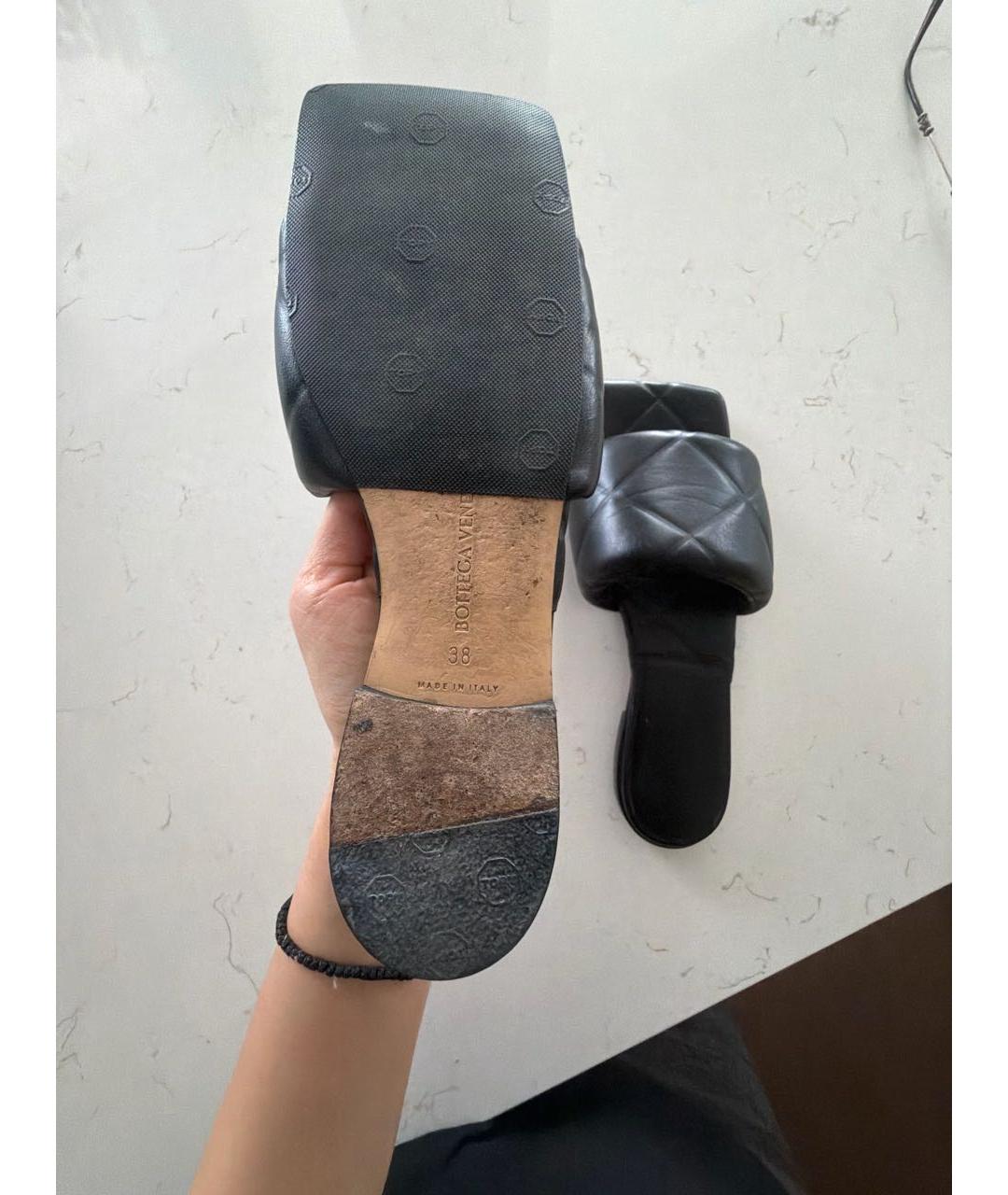 BOTTEGA VENETA Черные кожаные босоножки, фото 5
