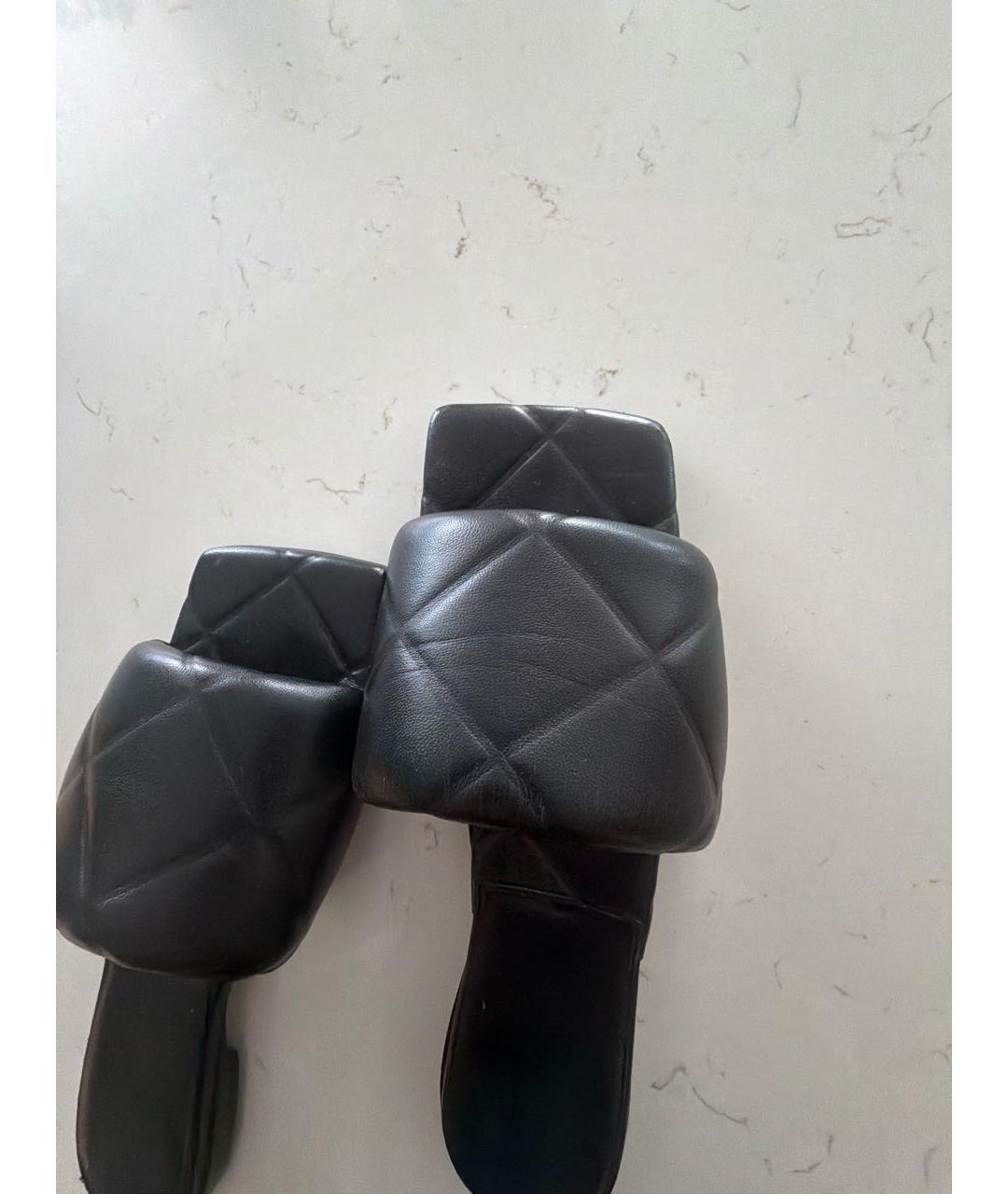 BOTTEGA VENETA Черные кожаные босоножки, фото 6