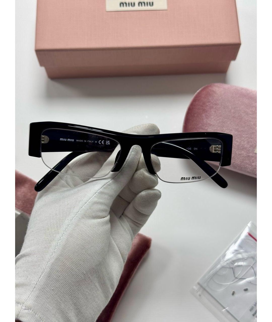 MIU MIU Черные пластиковые солнцезащитные очки, фото 5