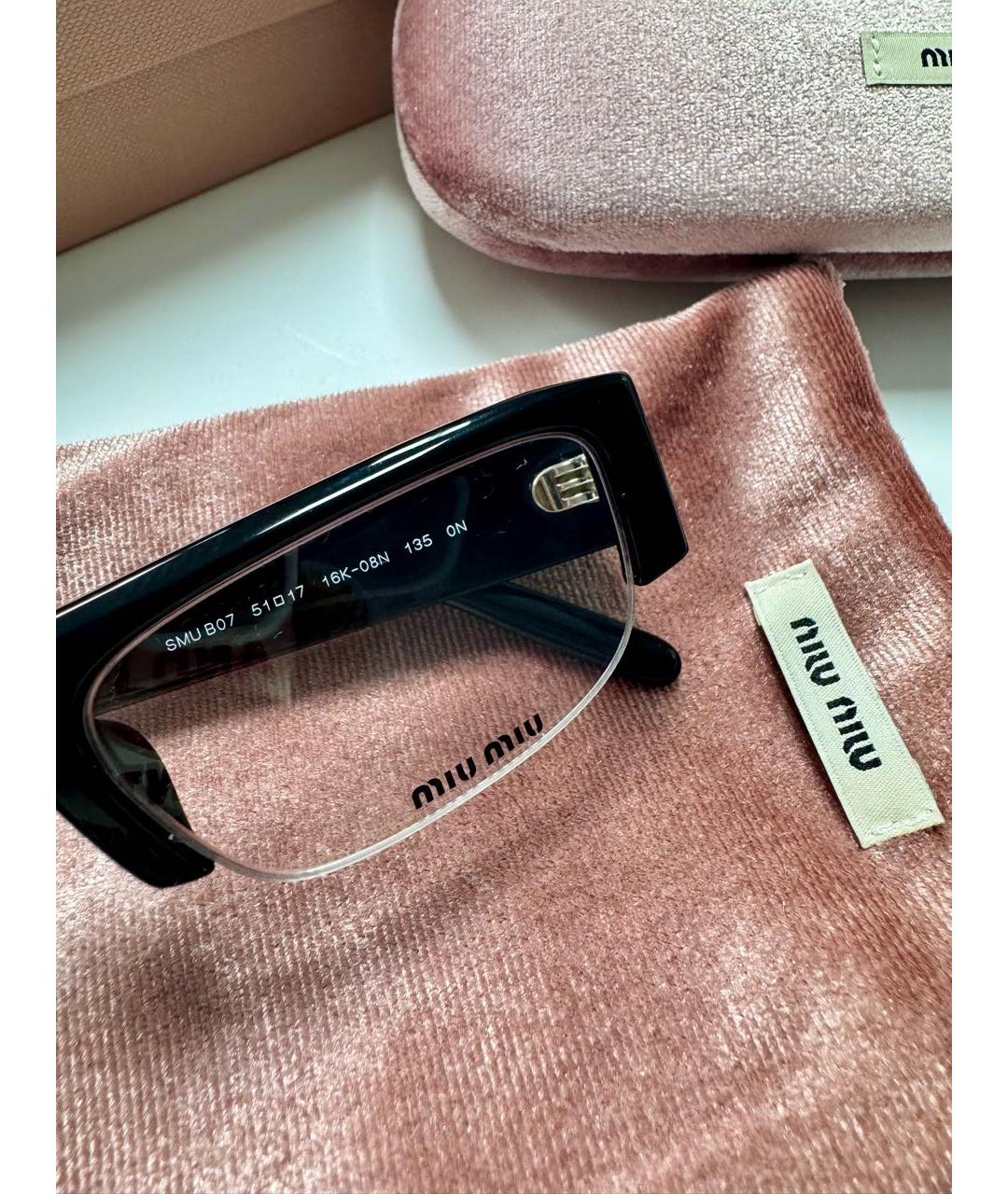 MIU MIU Черные пластиковые солнцезащитные очки, фото 4