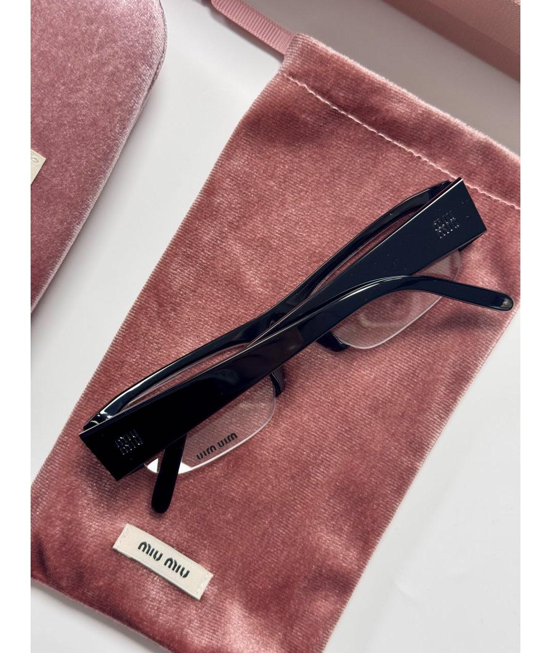 MIU MIU Черные пластиковые солнцезащитные очки, фото 3