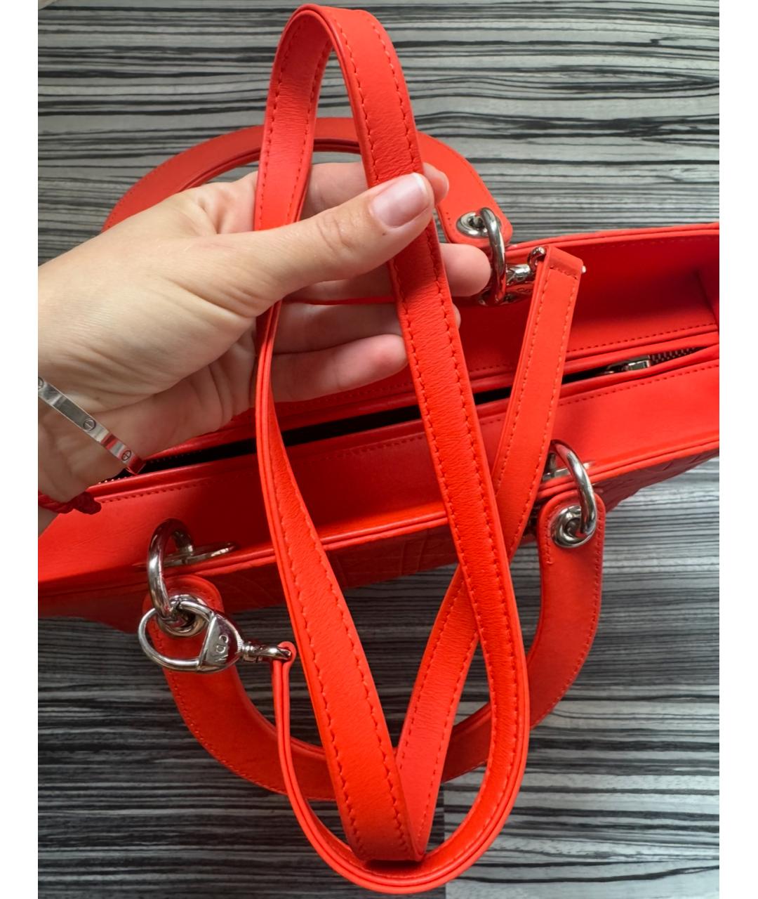 CHRISTIAN DIOR Красная кожаная сумка с короткими ручками, фото 6