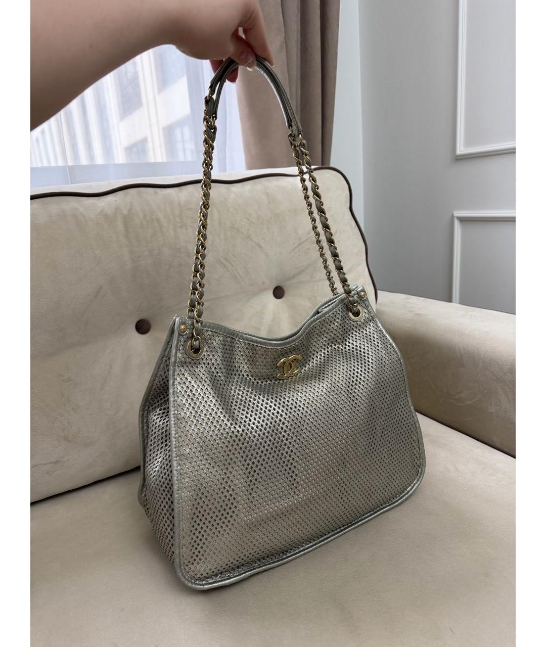 CHANEL Серебряная кожаная сумка тоут, фото 2