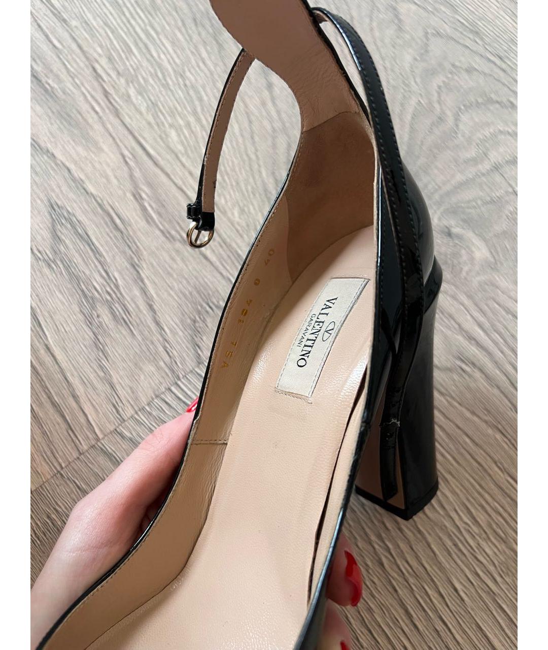 VALENTINO Черные туфли из лакированной кожи, фото 4