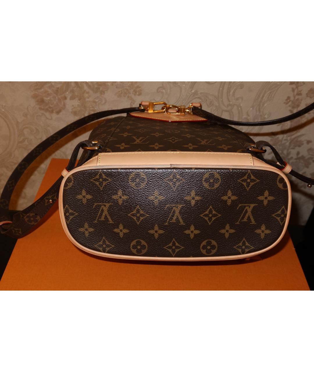 LOUIS VUITTON Коричневый рюкзак, фото 7