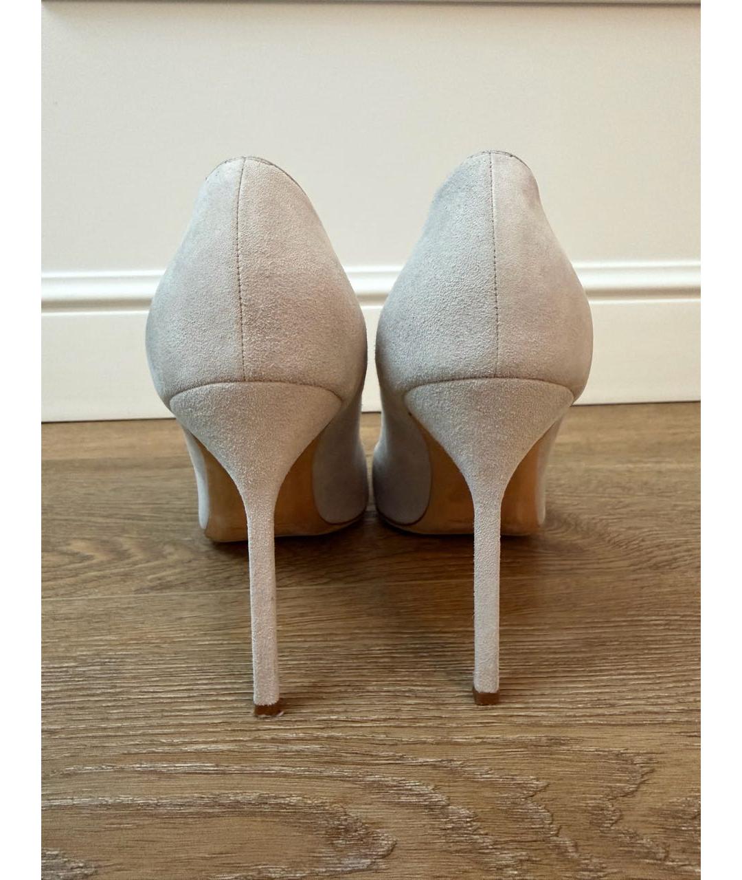 MANOLO BLAHNIK Бежевые замшевые туфли, фото 4