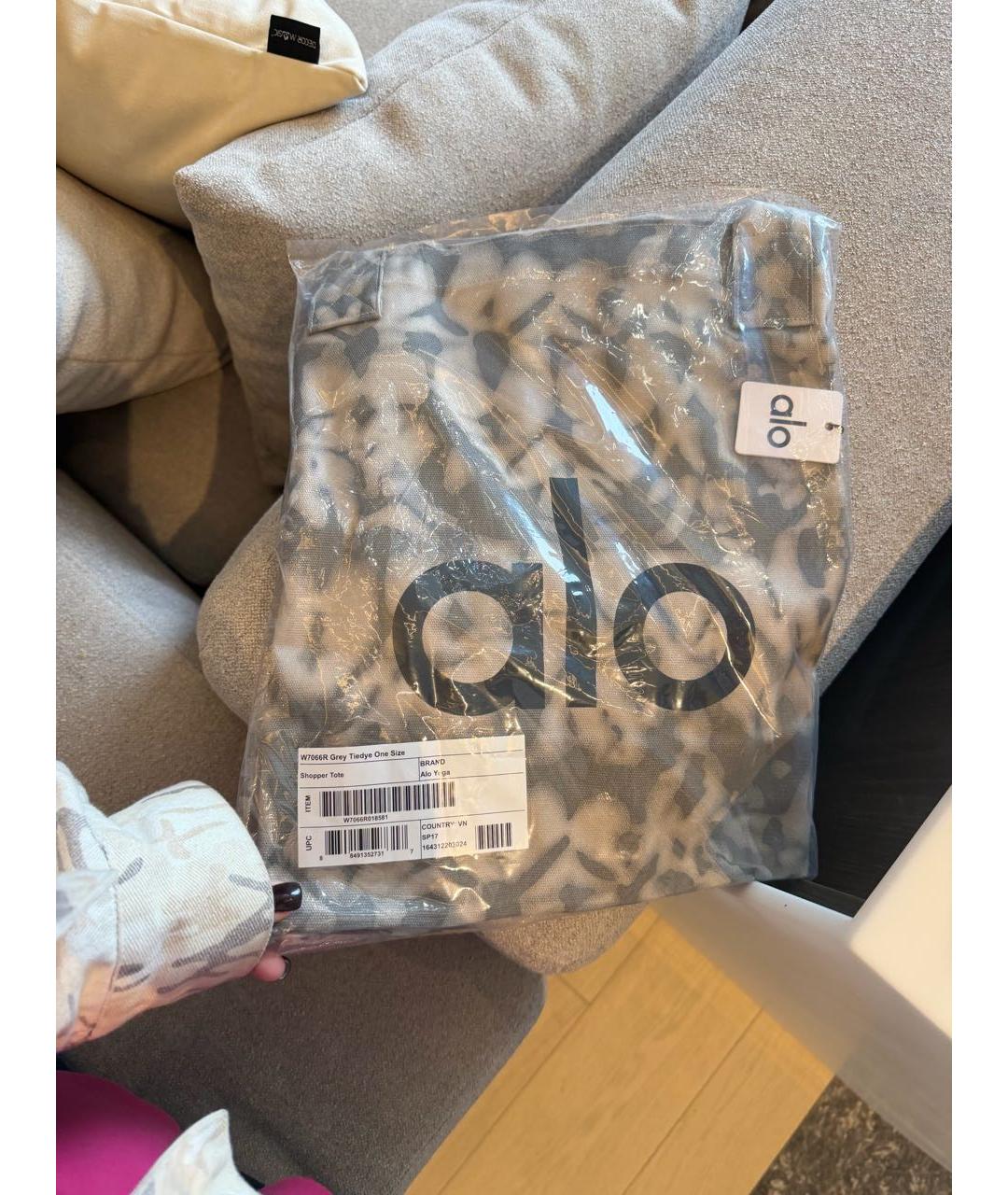 ALO YOGA Серая сумка тоут, фото 2