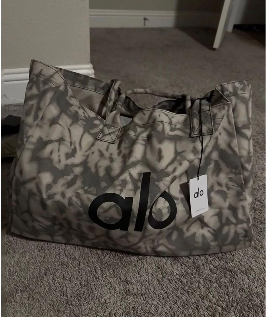 ALO YOGA Серая сумка тоут, фото 3