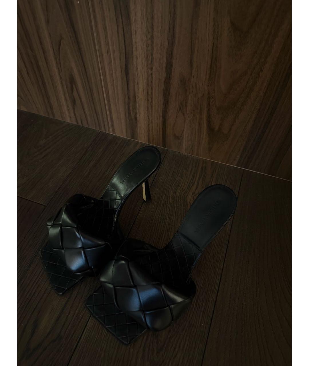 BOTTEGA VENETA Черные кожаные мюли, фото 5