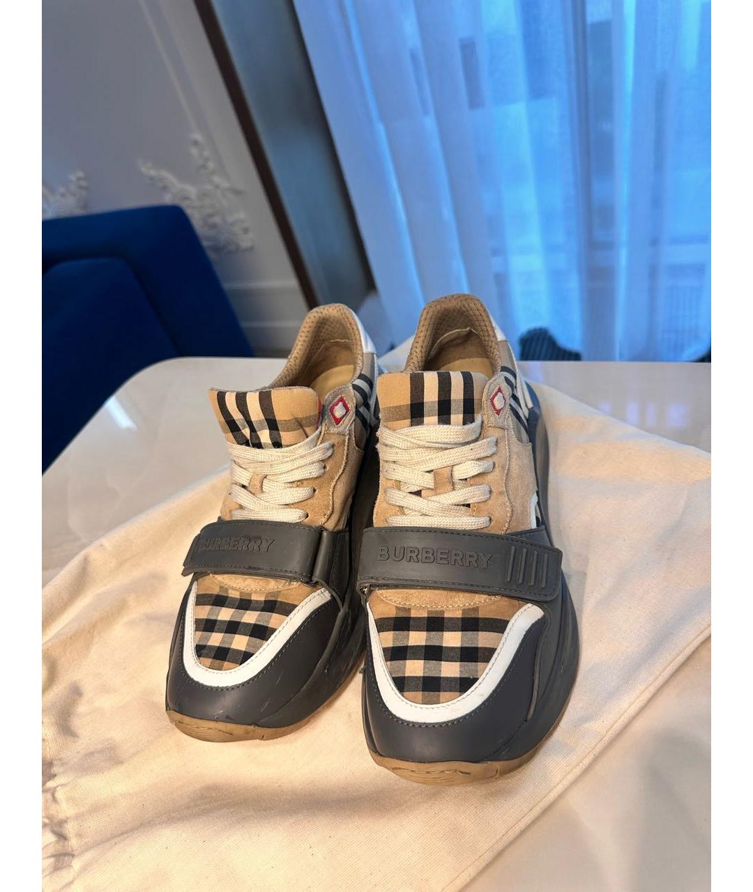 BURBERRY Бежевые кроссовки, фото 2