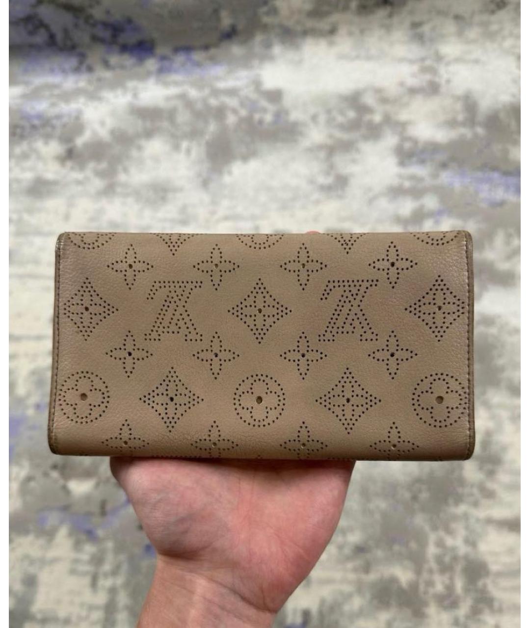 LOUIS VUITTON Бежевый кожаный кошелек, фото 2