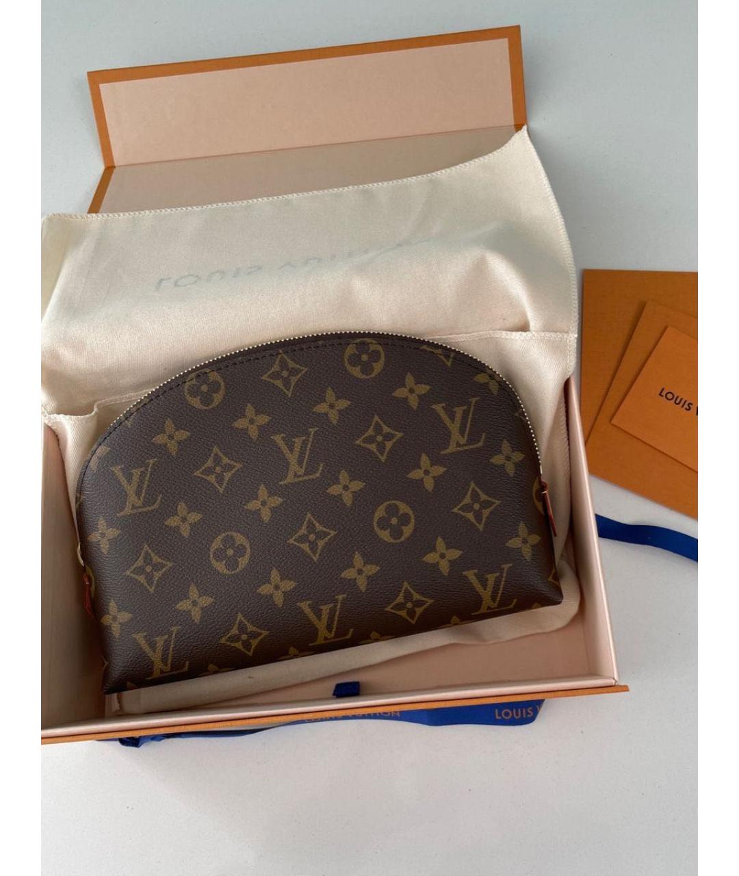 LOUIS VUITTON Коричневая косметичка, фото 5