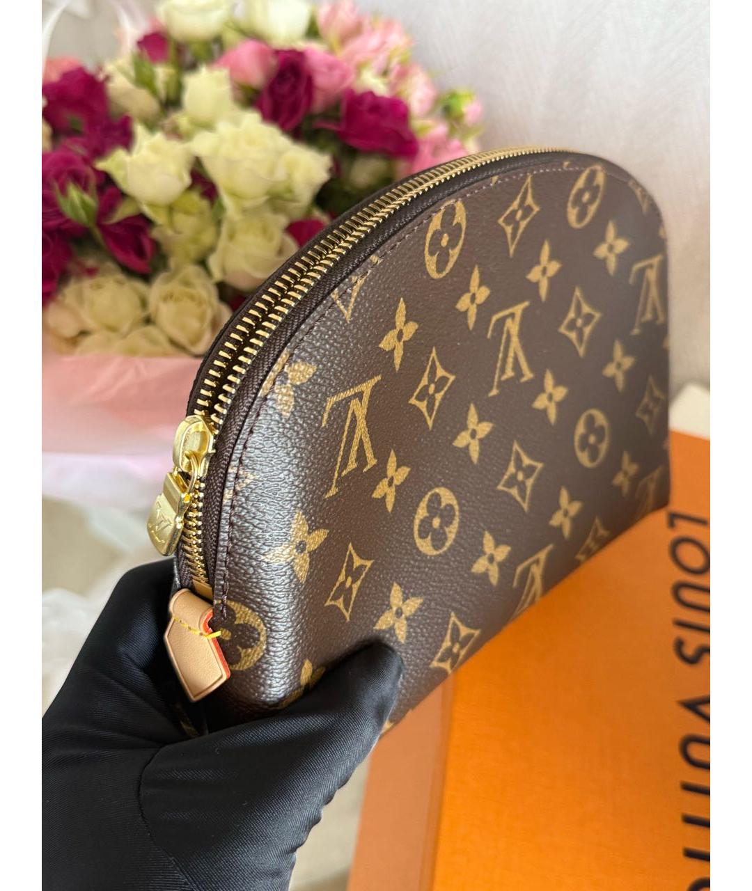 LOUIS VUITTON Коричневая косметичка, фото 2
