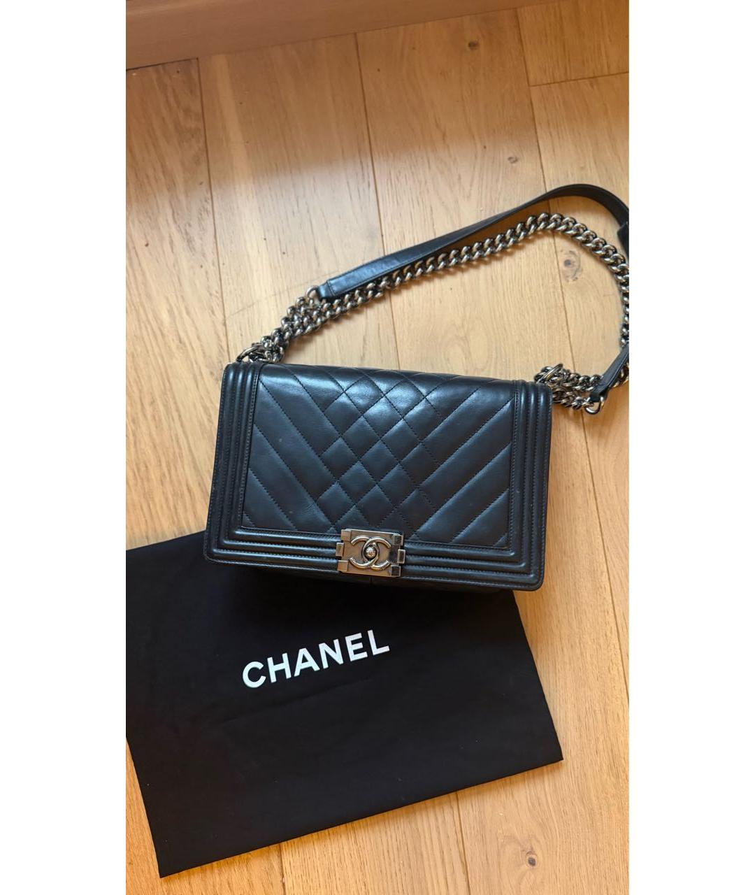 CHANEL Черная кожаная сумка через плечо, фото 8