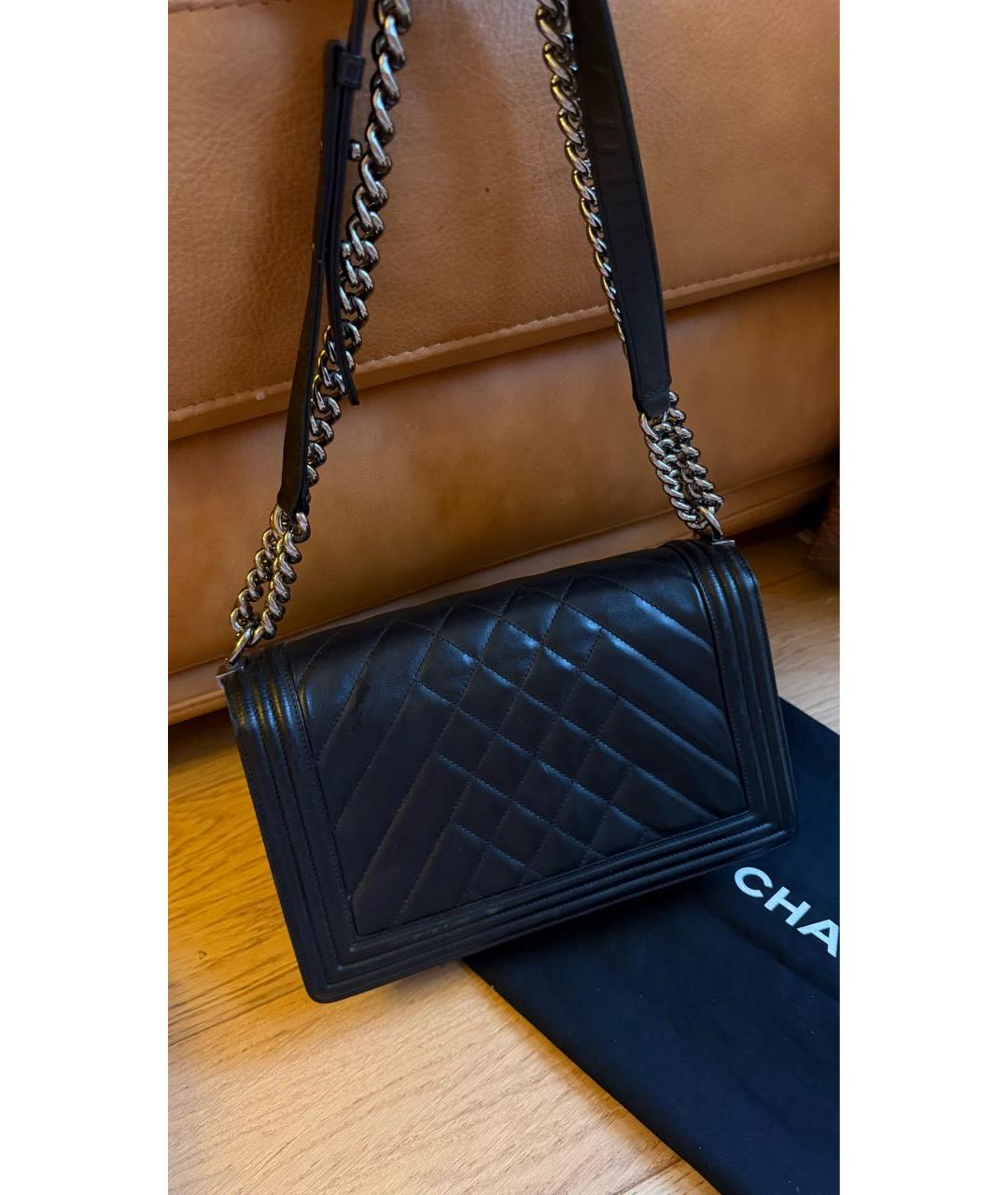 CHANEL Черная кожаная сумка через плечо, фото 3