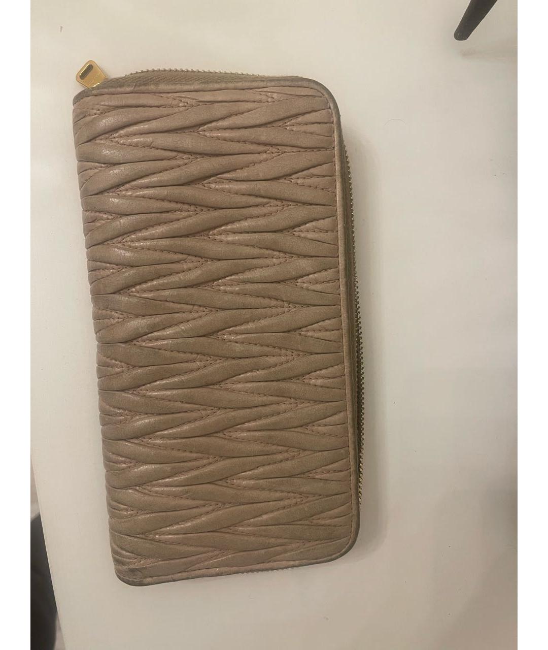 MIU MIU Бежевый кожаный кошелек, фото 2