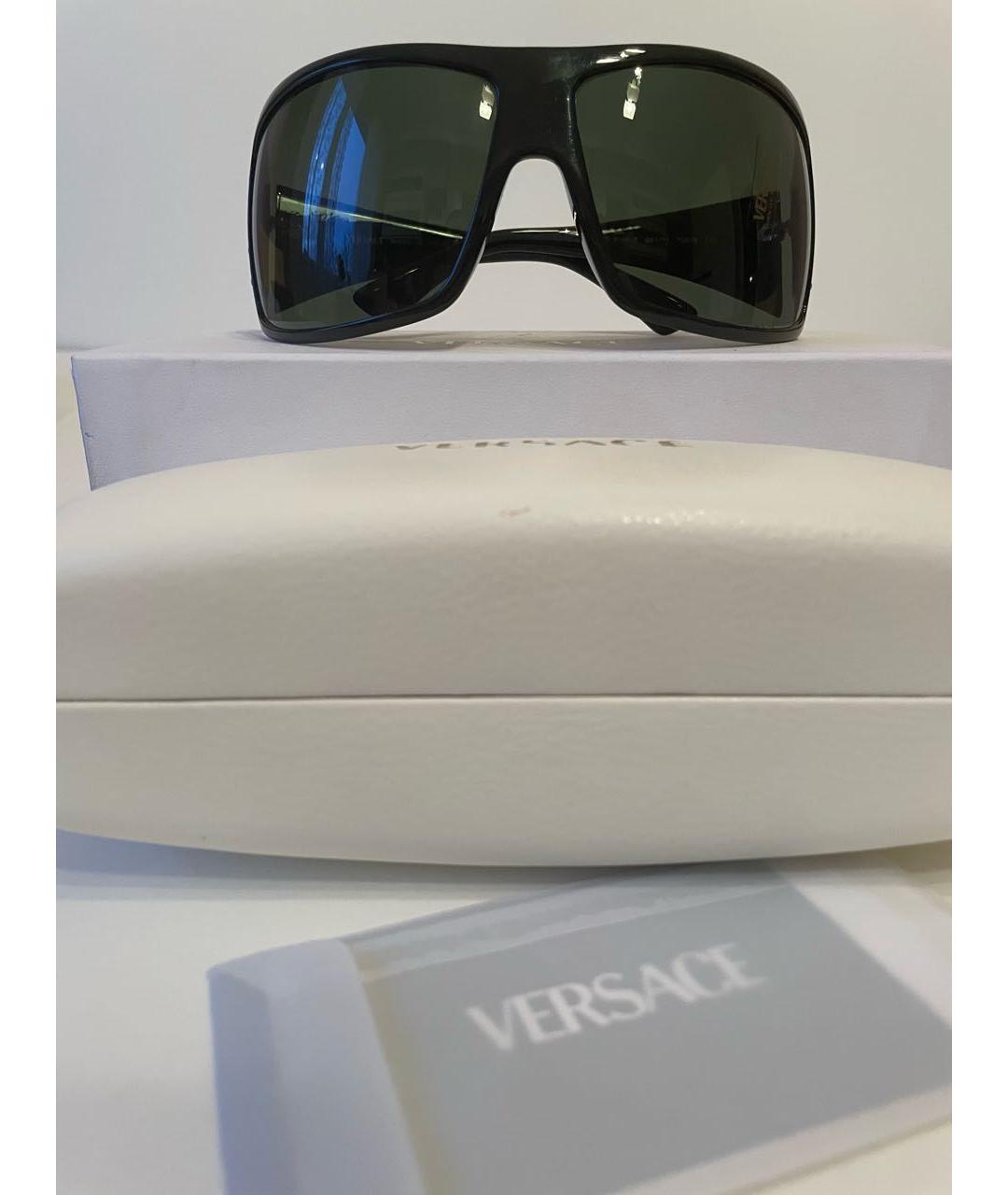 VERSACE Черные пластиковые солнцезащитные очки, фото 5