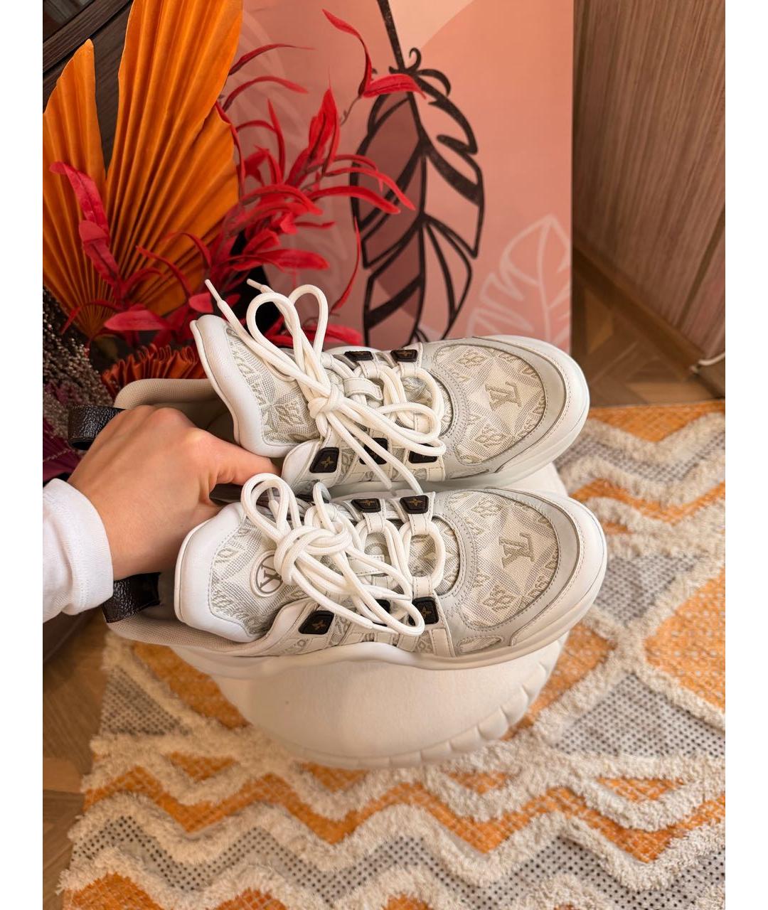 LOUIS VUITTON Бежевые текстильные кроссовки, фото 2