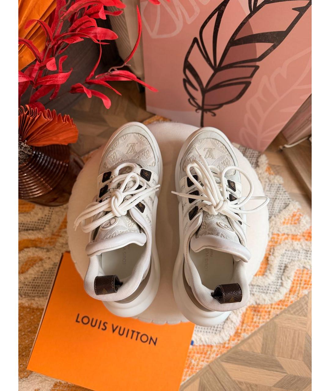 LOUIS VUITTON Бежевые текстильные кроссовки, фото 3