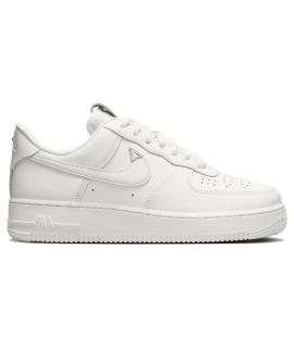 NIKE Кроссовки