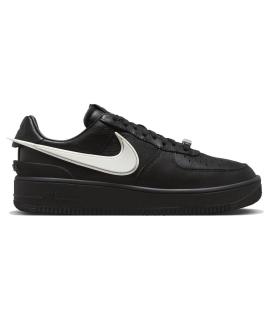 NIKE Кроссовки