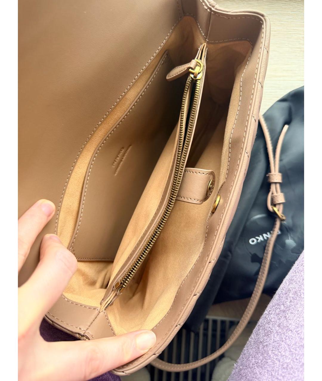 PINKO Бежевая кожаная сумка через плечо, фото 4