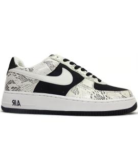 NIKE Низкие кроссовки / кеды