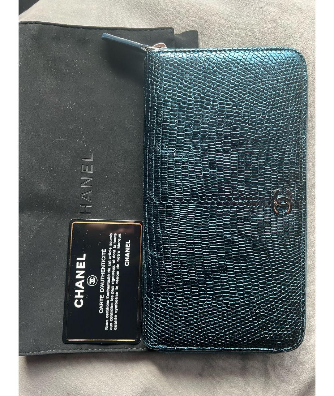 CHANEL Бирюзовый кошелек из экзотической кожи, фото 3