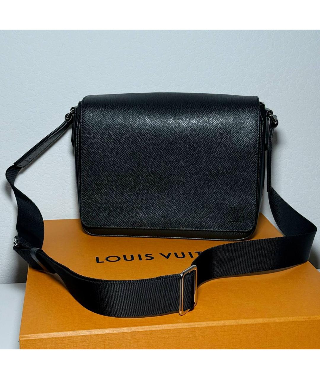 LOUIS VUITTON Черная кожаная сумка на плечо, фото 10