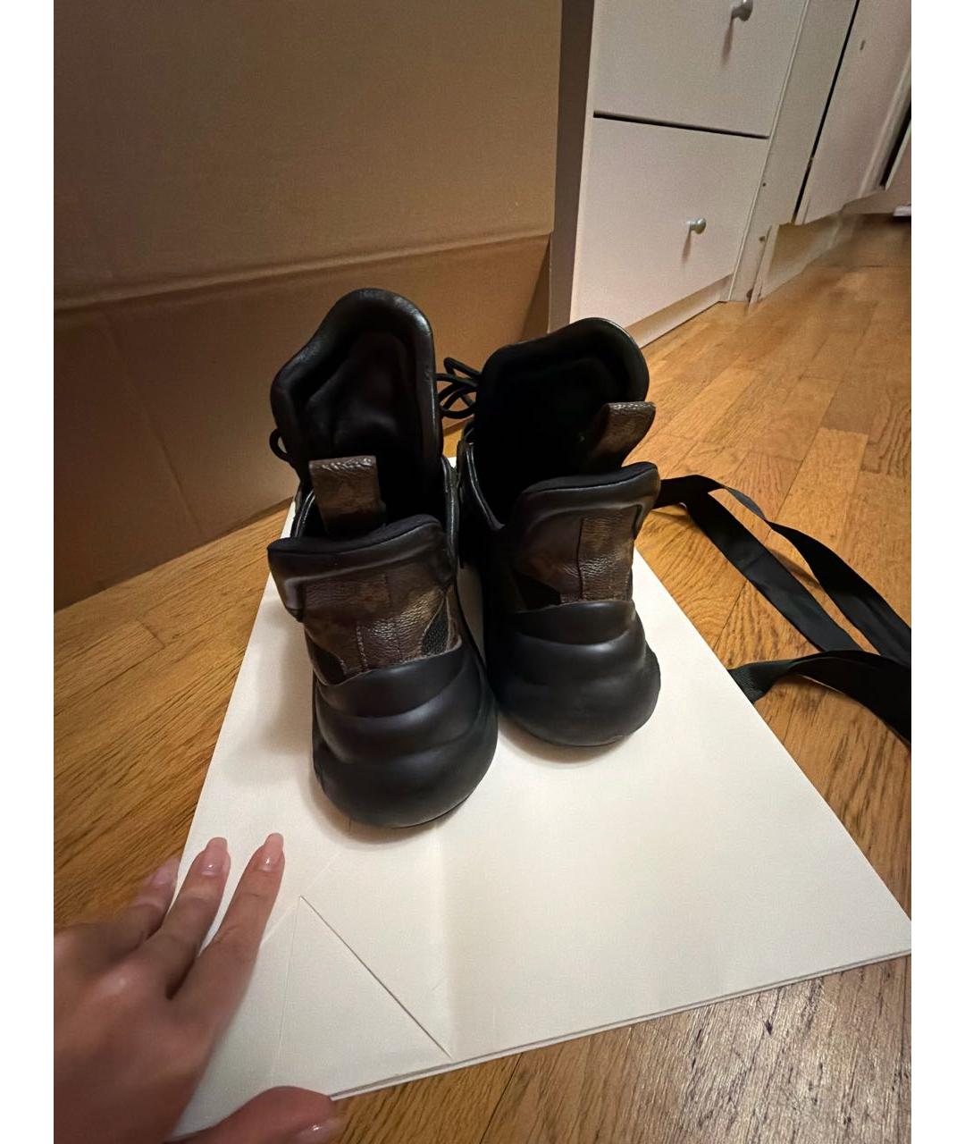 LOUIS VUITTON Коричневые кожаные кроссовки, фото 4