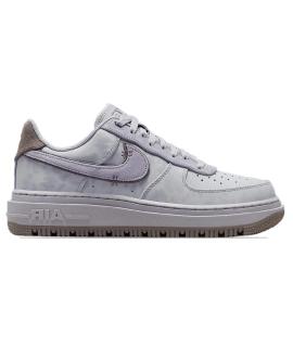 NIKE Низкие кроссовки / кеды