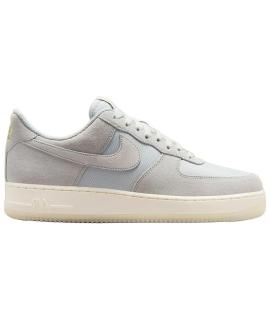 NIKE Кроссовки