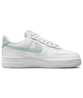 NIKE Кроссовки