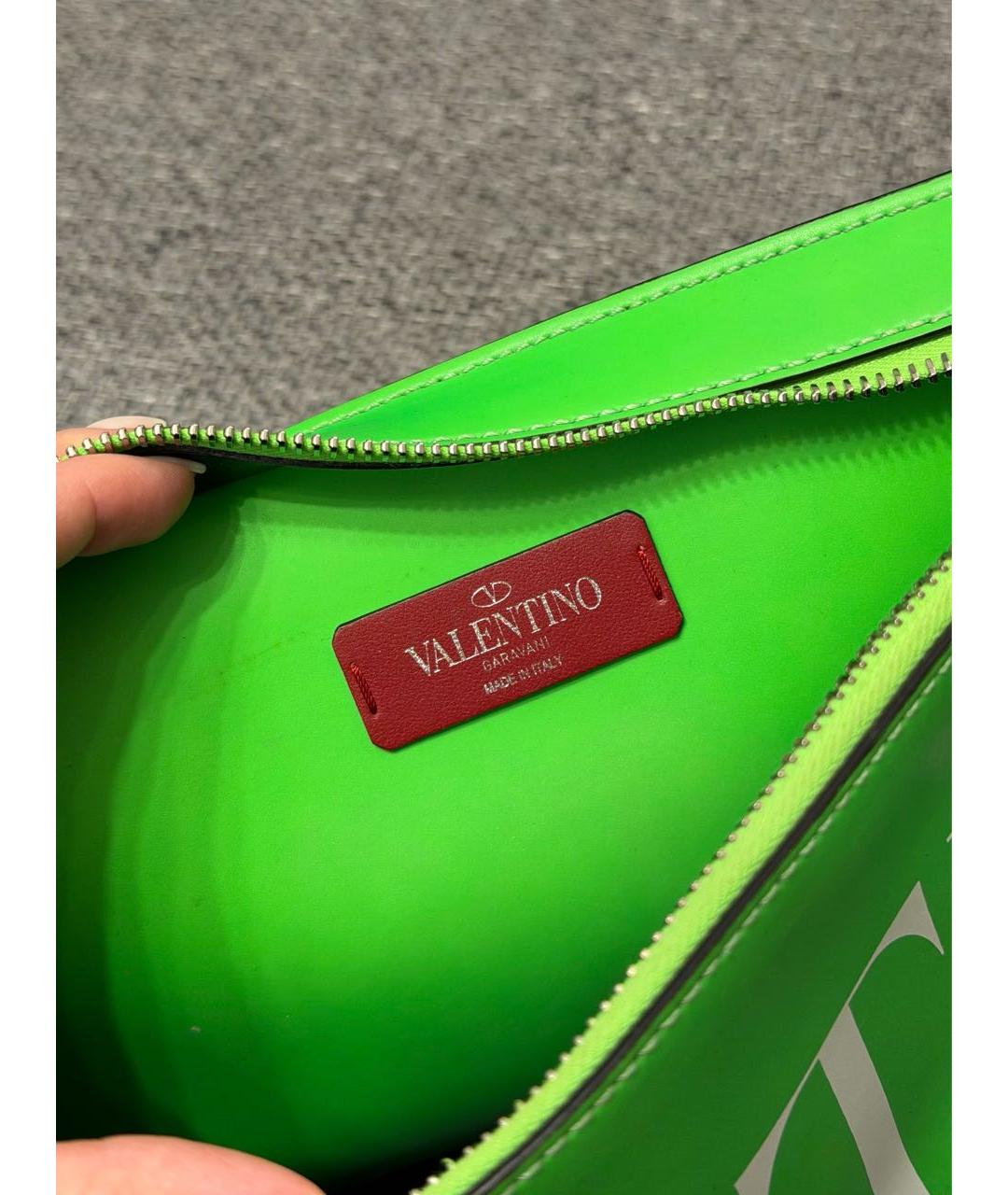 VALENTINO Салатовая кожаная поясная сумка, фото 5