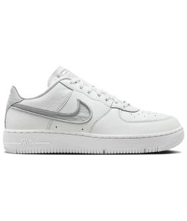 NIKE Кроссовки