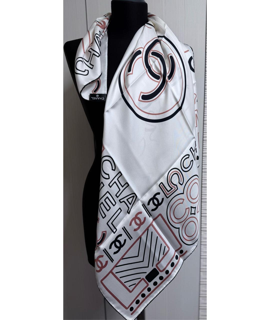 CHANEL Бежевый шелковый платок, фото 7