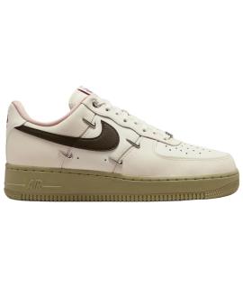 NIKE Кроссовки