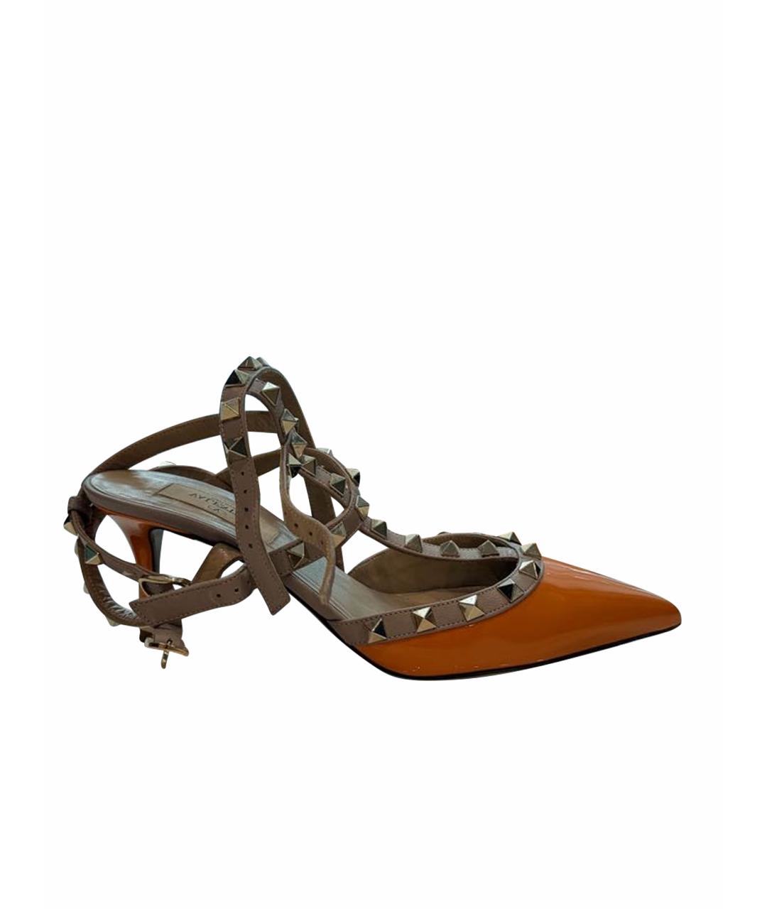 VALENTINO Оранжевое босоножки из лакированной кожи, фото 1