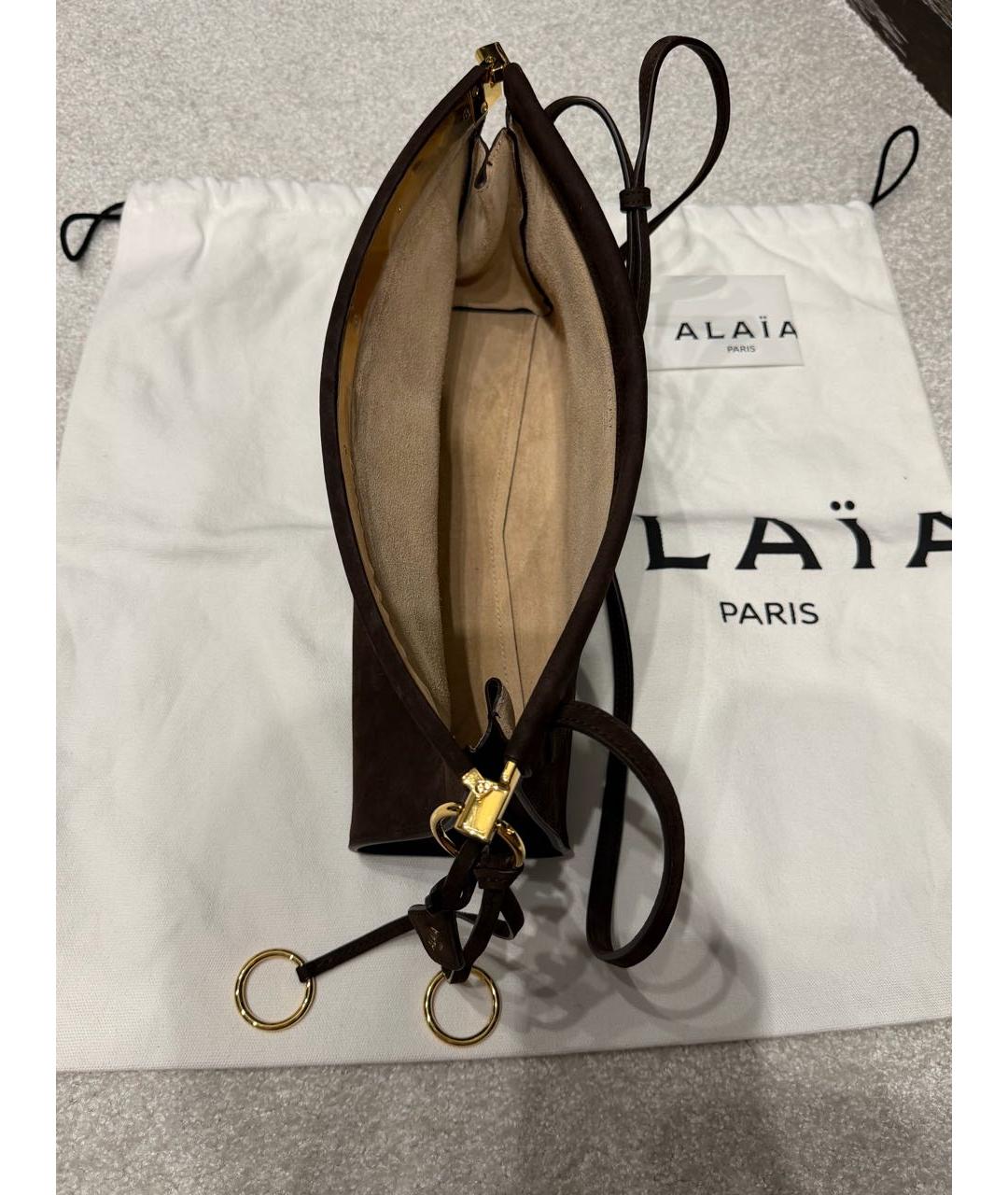 ALAIA Коричневая замшевая сумка с короткими ручками, фото 3