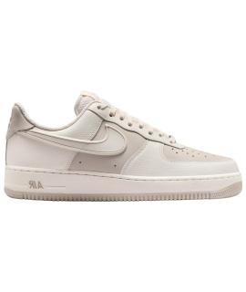 NIKE Кроссовки