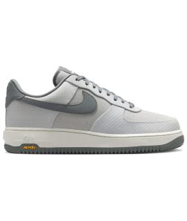 NIKE Кроссовки