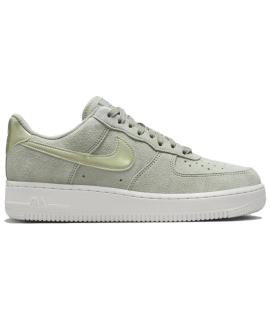 NIKE Кроссовки