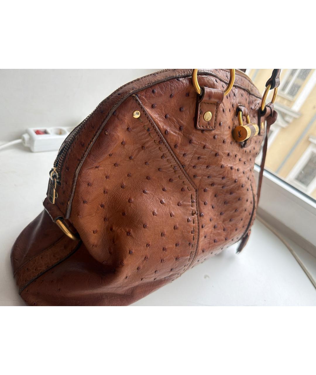 YVES SAINT LAURENT BEAUTY Коричневая кожаная сумка с короткими ручками, фото 2