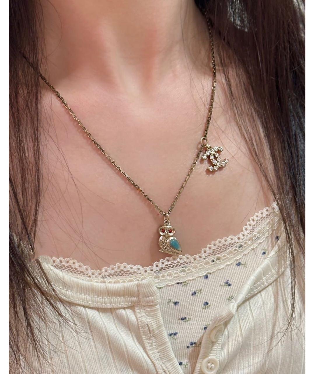 CHANEL Золотая металлическая подвеска, фото 3