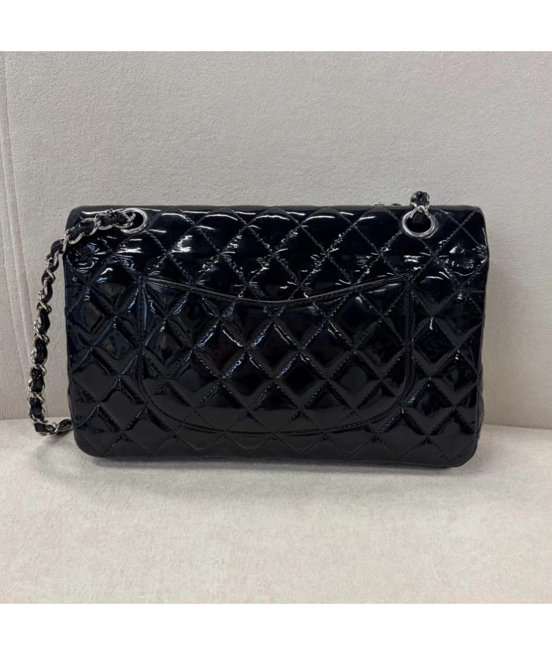 CHANEL Черная сумка через плечо из лакированной кожи, фото 3